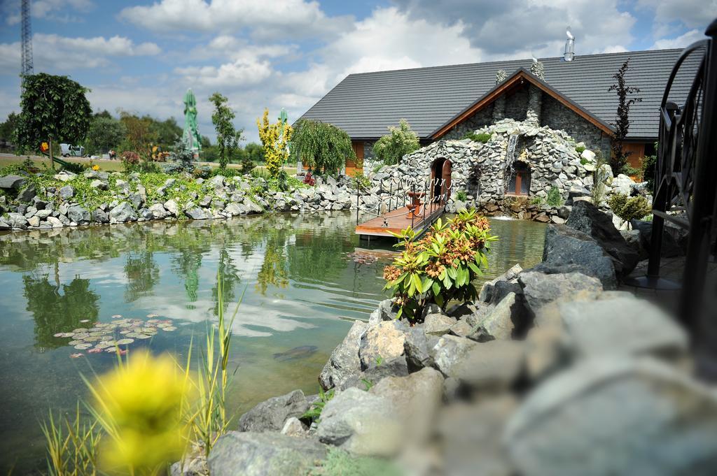 Hotel Czardasz Koziegłowy Dış mekan fotoğraf