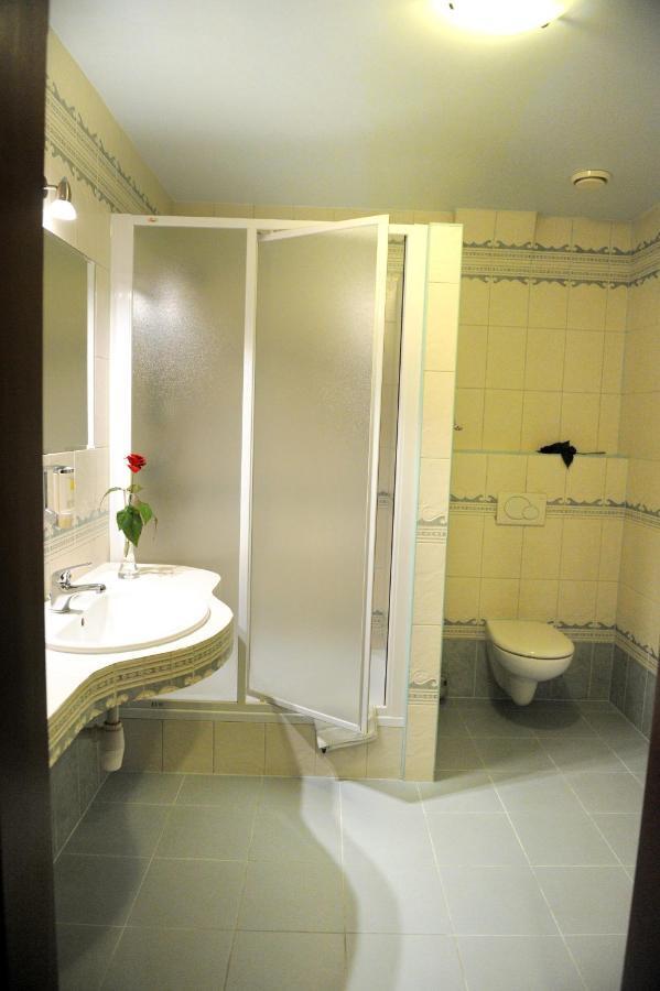 Hotel Czardasz Koziegłowy Dış mekan fotoğraf